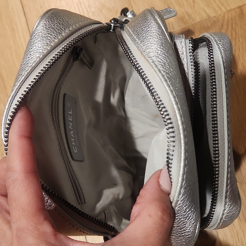Chanel Sillver Casual Rock Crossbody bag - Picture 8 of 11